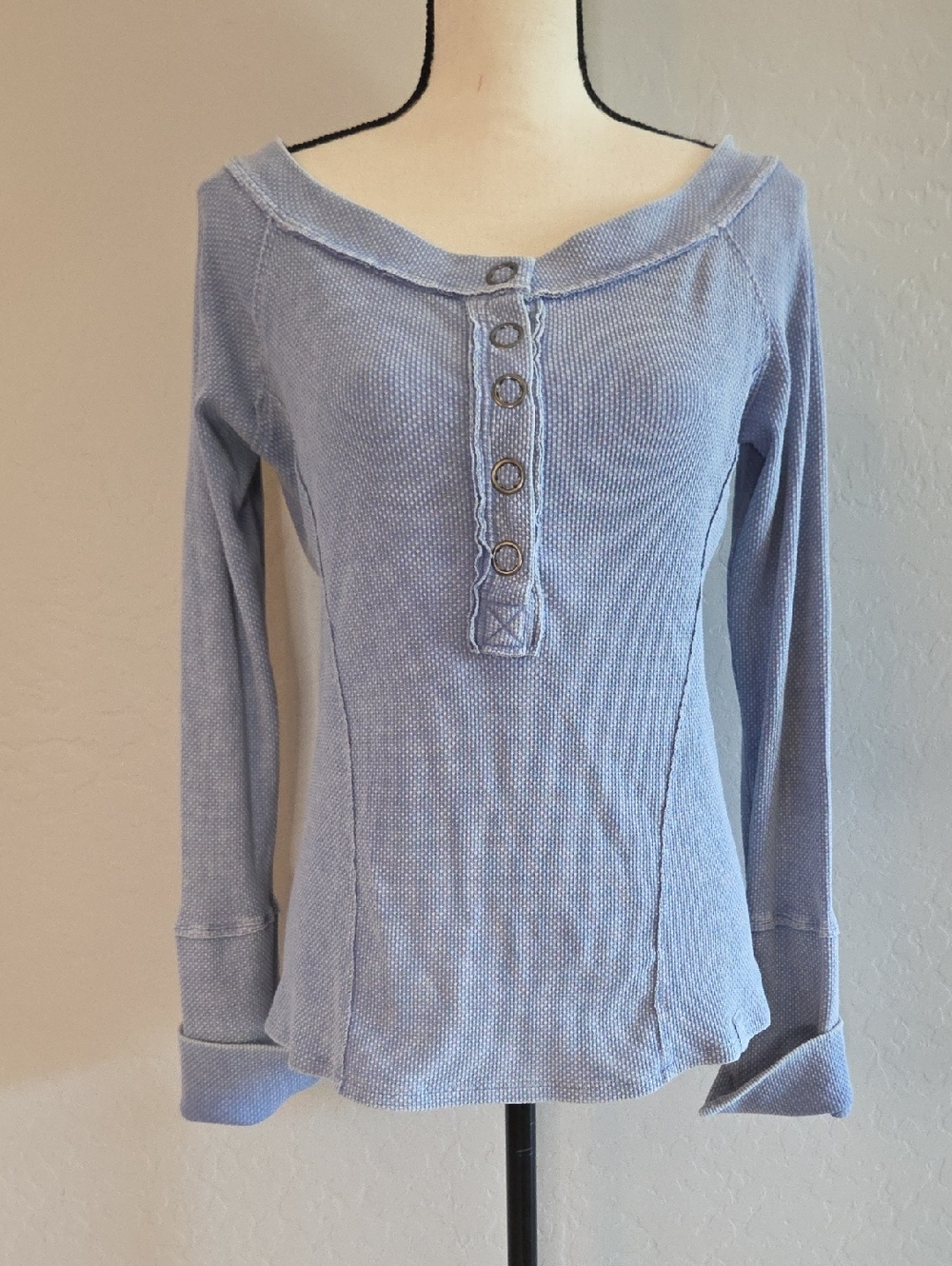 We The Free Pale Blue Boatneck Waffle Henley Top Size Med NWOT